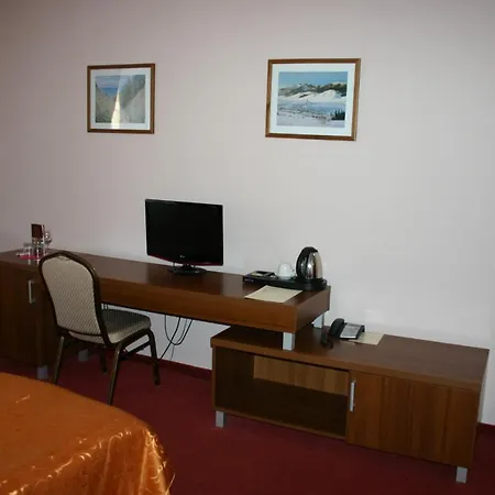 Jelen 3* Hlohovec