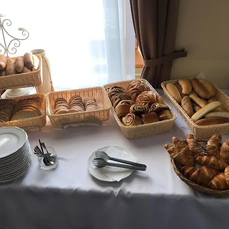 Jelen Hotel
