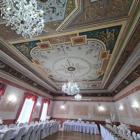 Jelen Hotel Hlohovec