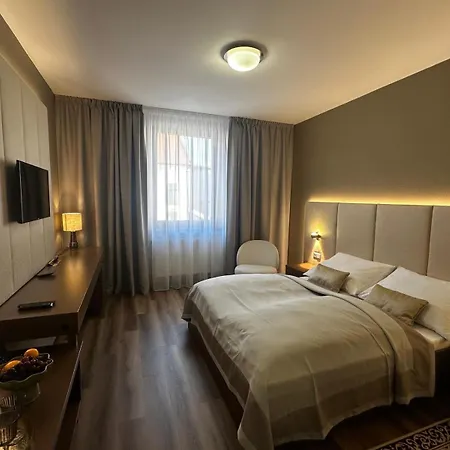 Jelen Hotel Hlohovec