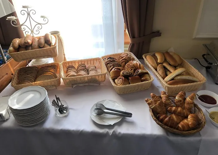 Jelen Hotel