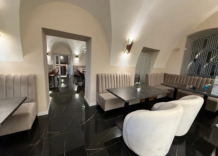 Jelen Hotel